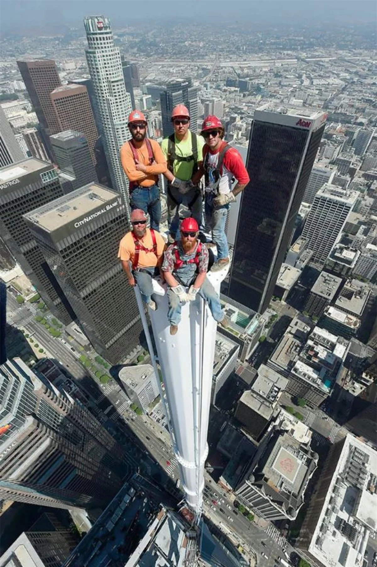 Tháp trung tâm Wilshire Grand ở Los Angeles.