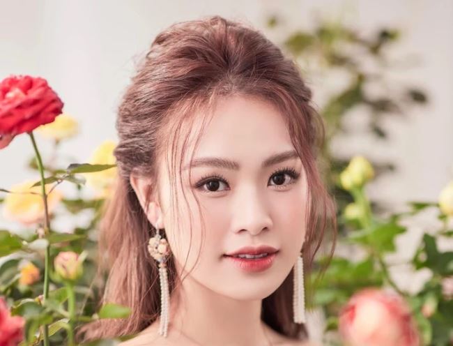 6 năm trước, từng có một người đẹp chỉ lọt top 10 HHVN nhưng gây sốt vì HỌC VẤN khủng: Nhìn thành tích mà nể phục