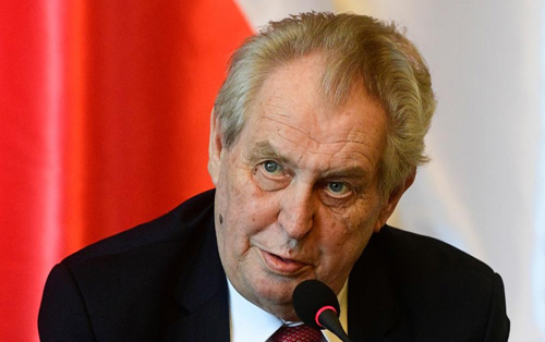 Tổng thống Séc ký quyết định cho phép công dân chiến đấu ở Ukraine