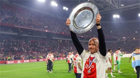 Ten Hag đưa Ajax lên đỉnh Hà Lan trước khi tới Man United