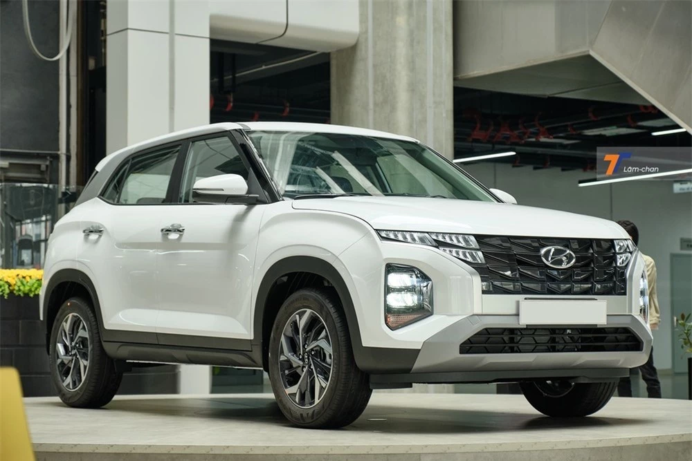 Hyundai Creta 2022 mới về đại lý vào cuối tháng 3 vừa qua, bán được 1.054 xe trong tháng 4 dù kèm “lạc” và không có ưu đãi giảm thuế trước bạ.