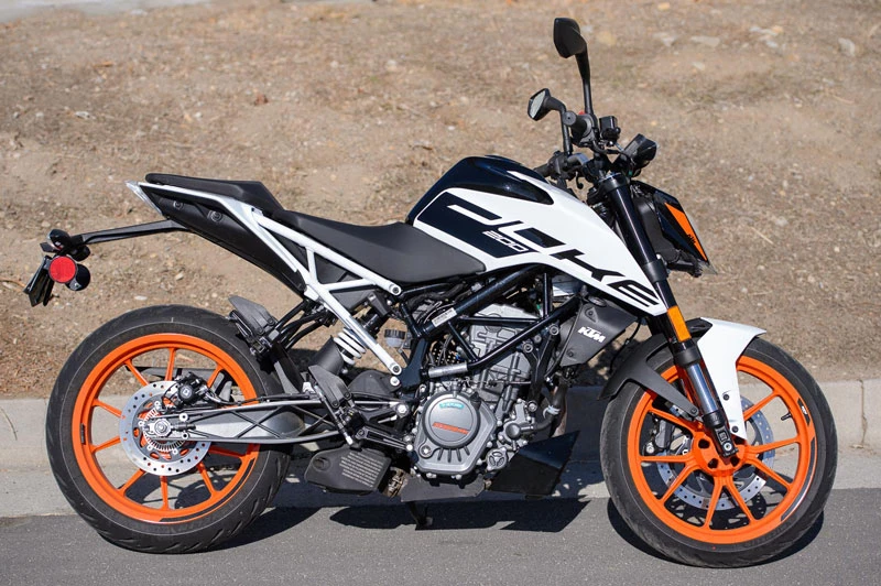 KTM 200 Duke.