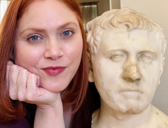 Báu vật La Mã 2000 tuổi được mua với giá 35 USD trong cửa hàng giảm giá và cái kết bất ngờ