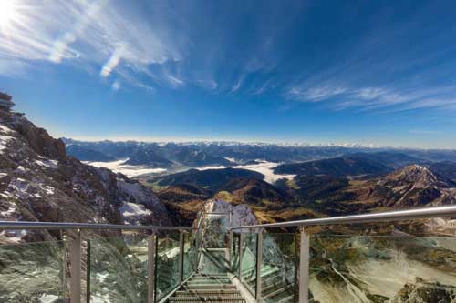 Khám phá 6 cầu kính nổi tiếng thế giới