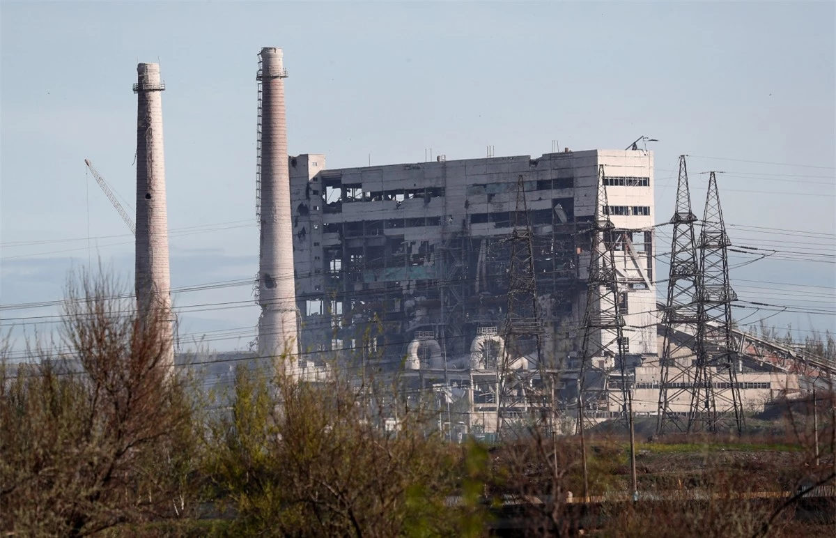 Nhà máy thép Azovstal ở Mariupol ngày 12/5. Ảnh: Reuters