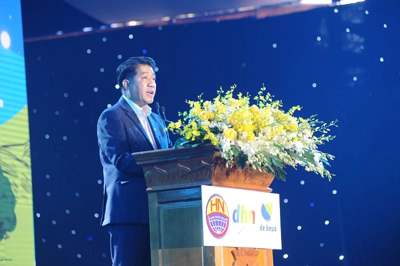 ông Vũ Mạnh Hùng, Chủ tịch kiêm Tổng Giám đốc Tập đoàn Hùng Nhơn phát biểu tại buổi lễ khởi công.