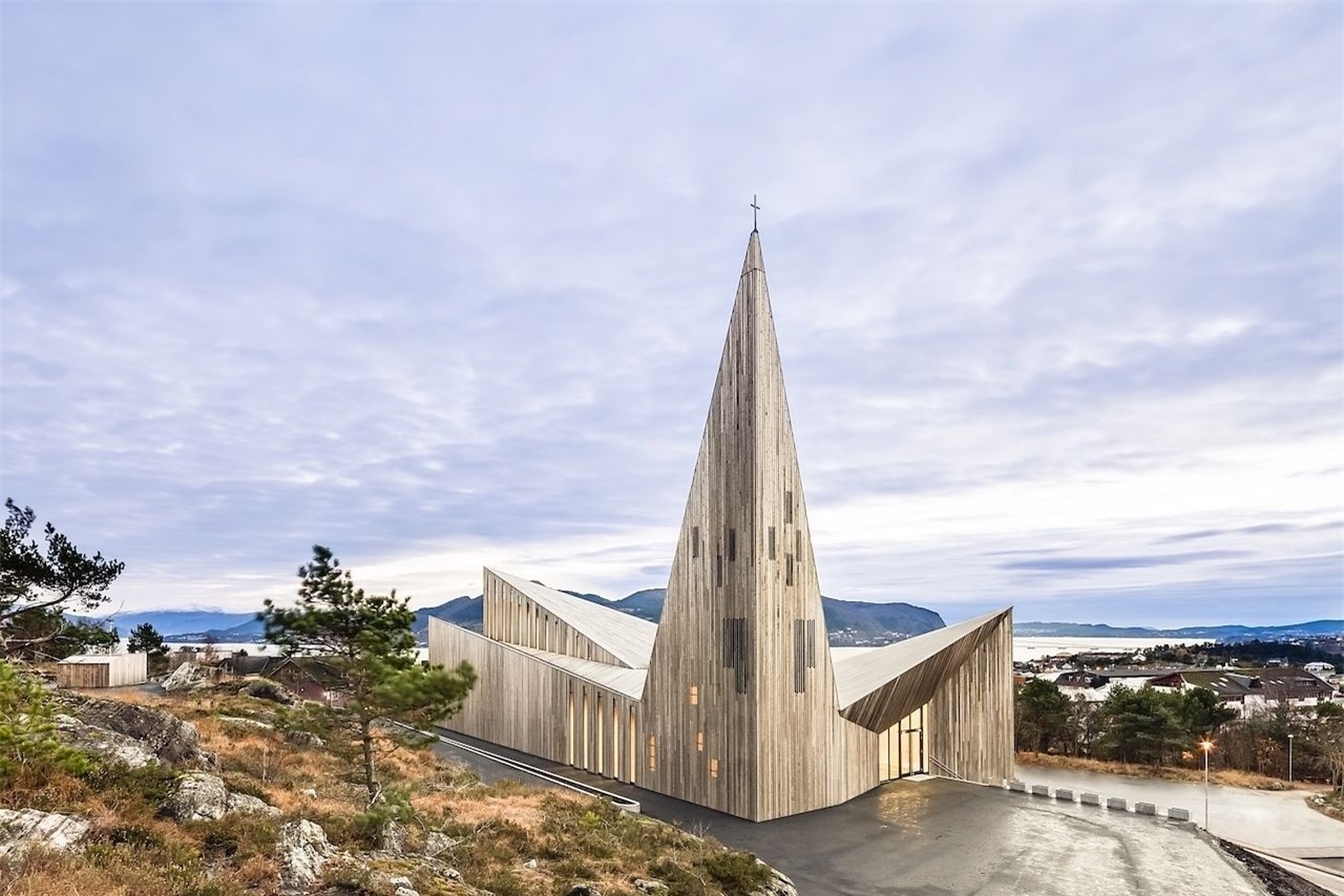 Choáng ngợp trước 6 kiến trúc nhà thờ hiện đại thế kỷ XXI