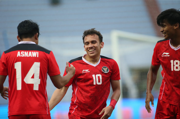 Đại thắng U23 Myanmar, U23 Indonesia và U23 Việt Nam vào bán kết