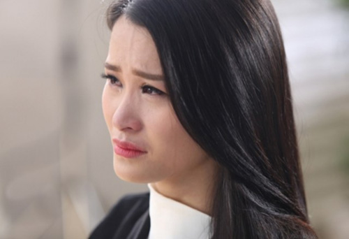 Lời xin lỗi của Đông Nhi và bài học về sự chuyên nghiệp của nghệ sĩ