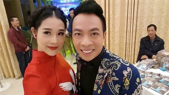 7 sao nam Việt gây sốt vì lấy vợ xinh đẹp kém hơn cả “con giáp”: Người từng đi thi Hoa hậu, người kém 44 tuổi 