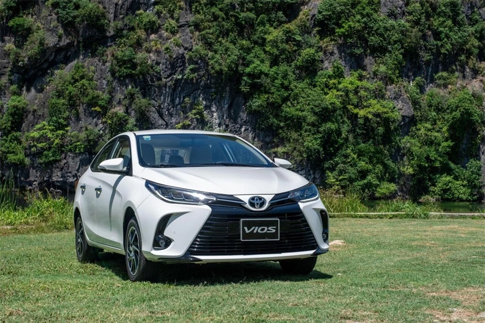 Từ 1/5/2022, Toyota Vios đã được điều chỉnh giá tăng 5 triệu đồng ở 5 phiên bản với giá mới khởi điểm từ 483 triệu và cao nhất lên tới 586 triệu đồng.