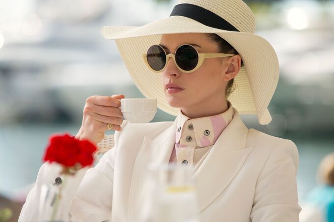 Thế nào được gọi là quý cô thanh lịch?