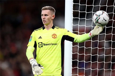 Newcastle quan tâm đến Dean Henderson