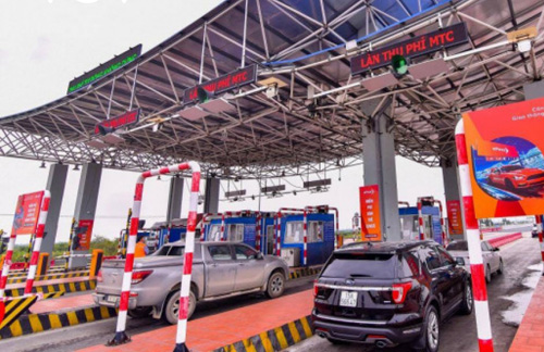 Phó Thủ tướng Lê Văn Thành chỉ đạo “nóng” về thu phí không dừng ETC