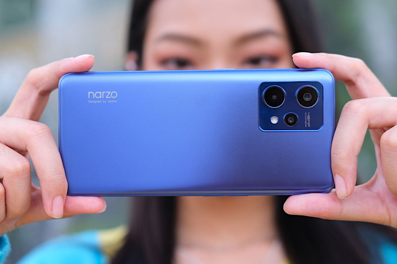 Smartphone chip Dimensity 920 5G, RAM 8 GB, sạc 33W, giá hơn 7 triệu