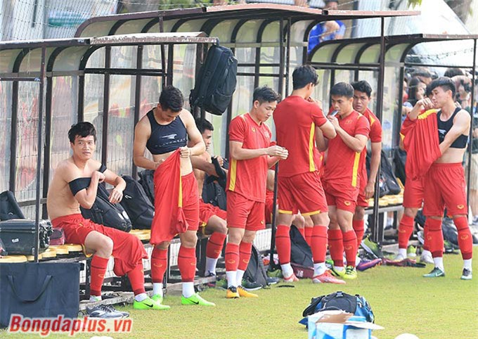 Chiều 17/5, U23 Việt Nam có buổi tập quan trọng chuẩn bị cho trận bán kết với U23 Malaysia trên sân tập Việt Trì 
