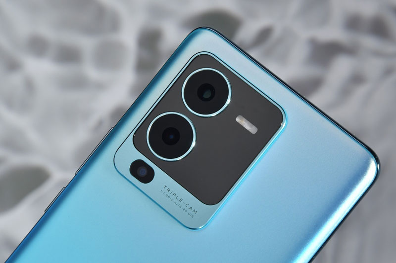 Smartphone cấu hình ‘khủng’, sạc 80W, màn hình 120Hz, giá gần 12 triệu