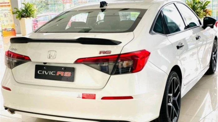 khan hàng, khách mua honda civic rs phải chờ cả tháng