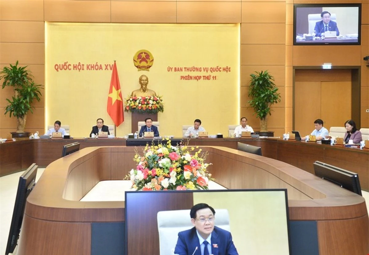 Ủy ban Thường vụ Quốc hội cho ý kiến về Dự án đường Vành đai 4 vùng Thủ đô Hà Nội và Dự án đường Vành đai 3 Thành phố Hồ Chí Minh tại Phiên họp 11 vào ngày 12/5/2022