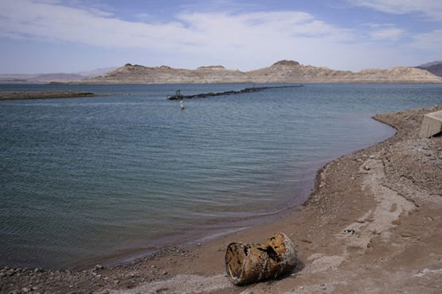 Hàng loạt bí ẩn dưới đáy hồ chứa nước ngọt lớn nhất của Mỹ