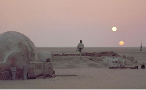 Nếu hệ mặt trời là một thiên hà hai sao thì Trái đất phải ở dạng quỹ đạo nào, và cuộc sống của con người trên Trái đất sẽ ra sao?