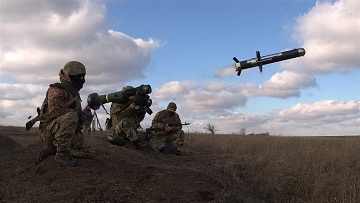 Binh lính Ukraine phóng tên lửa chống tăng Javelin. Ảnh: Bộ Quốc phòng Ukraine.