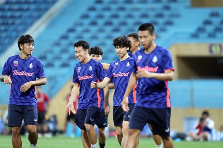 HLV U23 Thái Lan ăn mừng phấn khích trước đại chiến U23 Việt Nam - 6