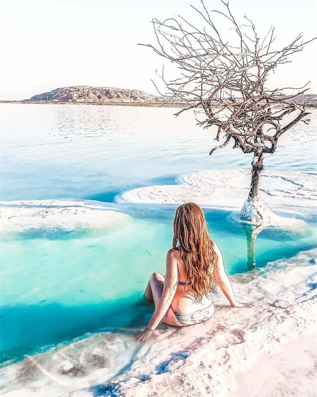 Ở giữa Biển Chết có một hòn đảo trắng tinh như tuyết, chứa đựng một điều diệu kỳ khiến cả thế giới ngỡ ngàng - Ảnh 7.