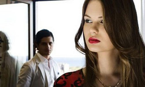 Vợ trẻ 'cả nể' tình cũ nên vụng trộm qua lại, còn biến chồng thành người 'nuôi con tu hú'