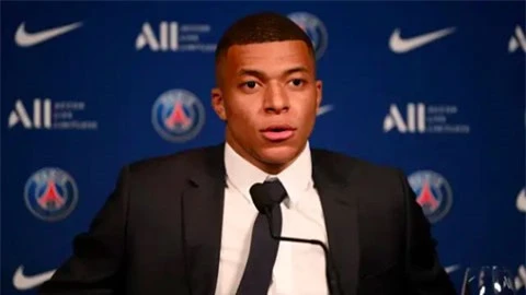 Mbappe họp báo giải thích toàn bộ quyết định ở lại PSG