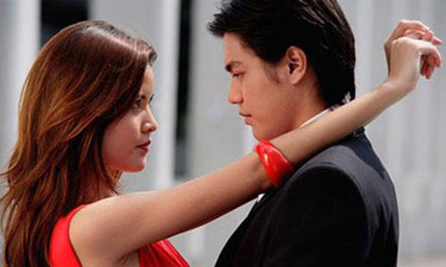 'Món quà cay đắng' gái trẻ nhận được sau mối tình nồng nàn với trai phố 'soái ca'