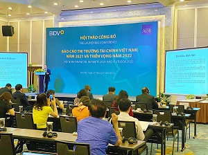 Nhận diện rủi ro và điều chỉnh cần thiết để lành mạnh hóa thị trường chứng khoán