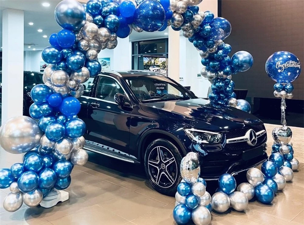 Mới vô địch SEA Games 31, tiền vệ Hoàng Đức tậu xe Mercedes-Benz GLC 300 có giá hơn 2,5 tỷ đồng