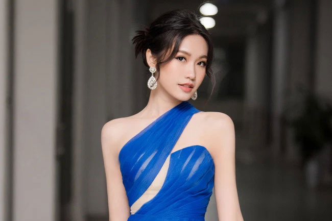 Doãn Hải My chuyển hướng style quyến rũ sau khi hẹn hò với Đoàn Văn Hậu