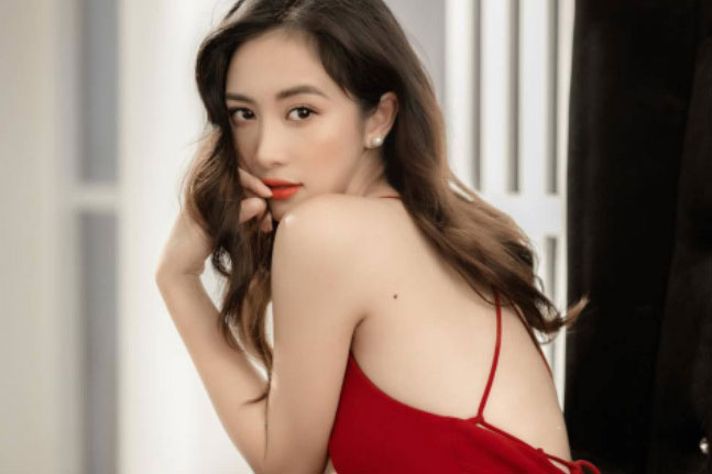 Jun Vũ: Gu thời trang phong phú đan xen giữa bánh bèo và cá tính