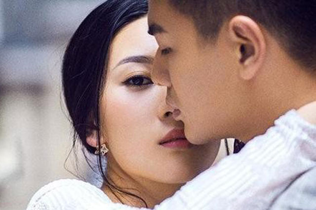 Thiếu gia ăn chơi rách giời bị 'gái làng chơi' trói chặt sau 'tình một đêm'