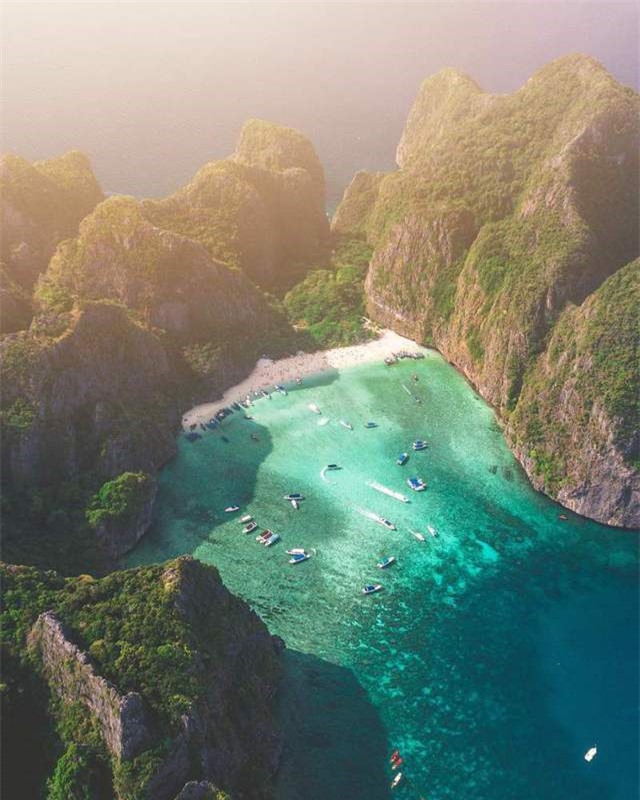 Bãi biển đẹp nhất Thái Lan: Nổi tiếng nhờ phim của Leonardo DiCaprio, từng đón 5.000 lượt tham quan/ngày nhưng cấm du khách làm điều này - Ảnh 3.