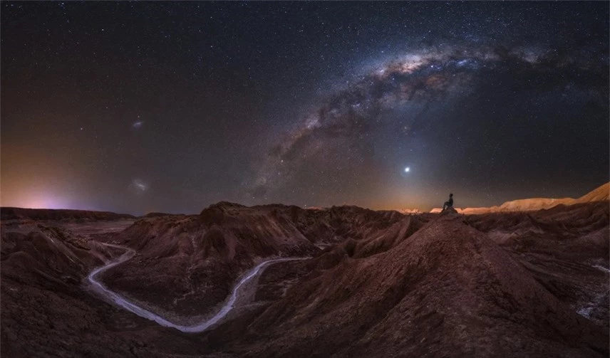 Bức ảnh &ldquo;Con đường muối&rdquo; của nhiếp ảnh gia Chile Alexis Trigo chụp tại San Pedro de Atacama, Chile. Ảnh: The Guardian.