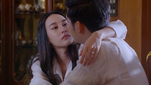 Tân hôn hết mình với vợ xong lăn ra ngủ, sáng ra tôi sốc thấy chị sếp vợ nằm cạnh