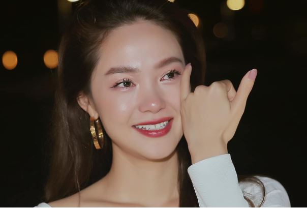 Minh Hằng: Kín tiếng chuyện tình cảm và hạnh phúc bất ngờ ở tuổi 35