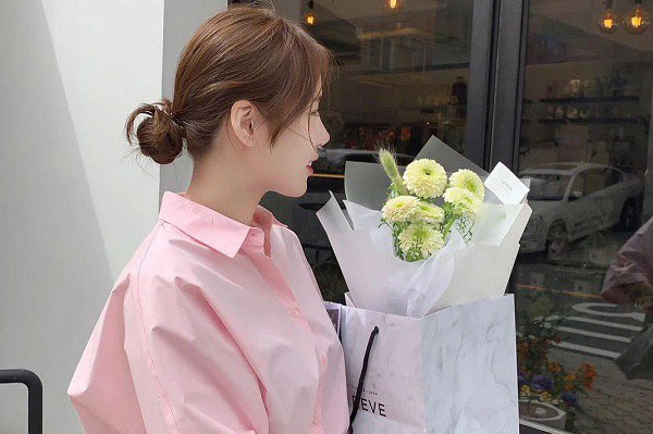 Loạt gợi ý áo sơ mi diện hè mát mẻ, "hack" tuổi cực đỉnh