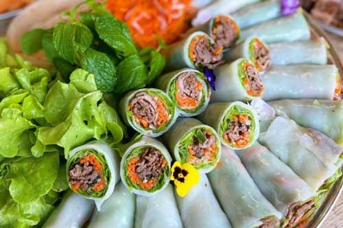 5 đặc sản mùa hè đủ vị chua cay mặn ngọt bạn nhất định phải thử khi đến Hà Nội