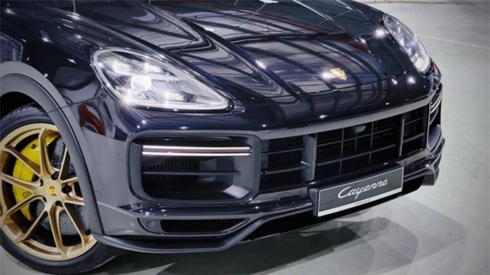 Đại gia nam Định tậu siêu suv porsche cayenne turbo gt 2022