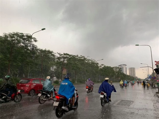 Dự báo thời tiết ngày 28/5/2022: Hà Nội có mưa rào và dông vài nơi