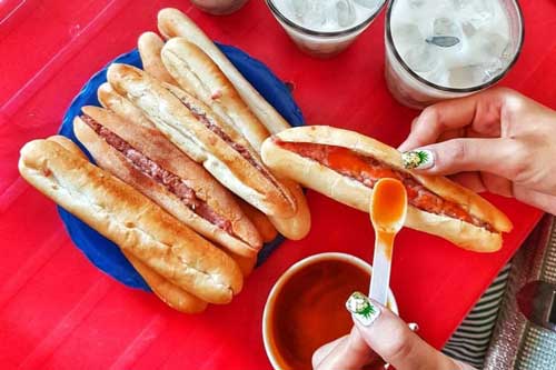 Bánh mì que Hải Phòng - Món ăn bình dân quá đỗi tự hào của người dân đất cảng