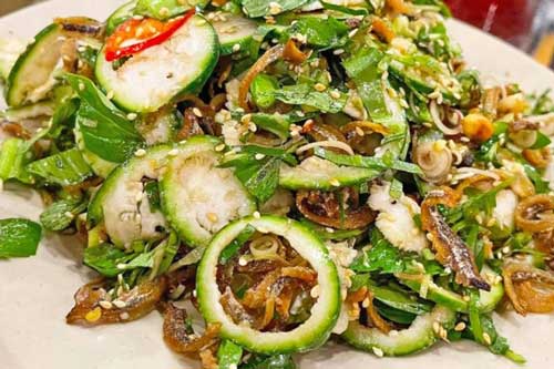 Loại quả đắng ngắt, mọc dại bên đường được người Tây Nguyên nấu thành đặc sản