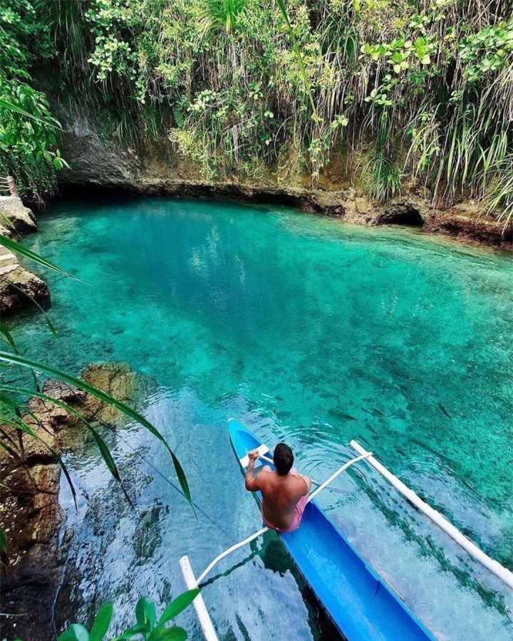 ‘Dòng sông mê hoặc’ bí ẩn nhất Philippines với làn nước xanh thẳm nhìn thấu đáy - 6