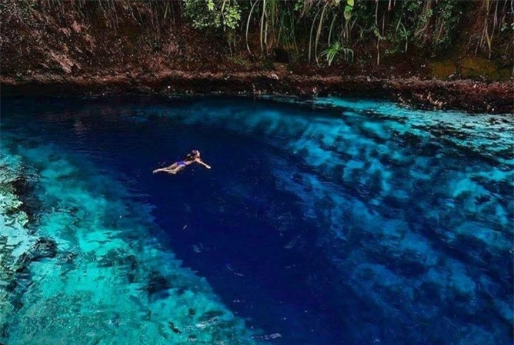 ‘Dòng sông mê hoặc’ bí ẩn nhất Philippines với làn nước xanh thẳm nhìn thấu đáy - 8