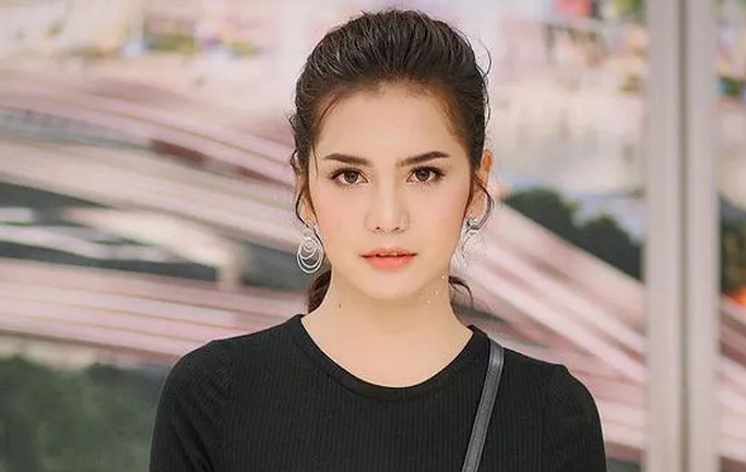 Nghĩ chồng vô tâm nhưng khi xem một đoạn video đã khiến tôi bật khóc