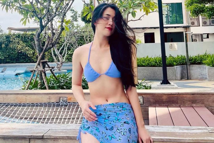 Hot girl Ngọc Thảo khoe 'đường cong gắt như đường đua' với bikini 2 mảnh